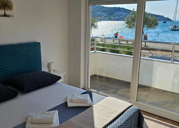 Beachfront Beauty Apartament