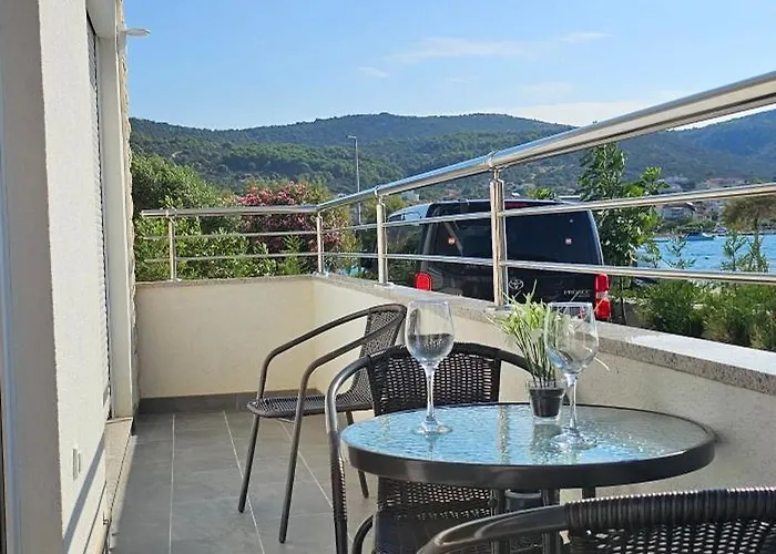 Beachfront Beauty Apartament