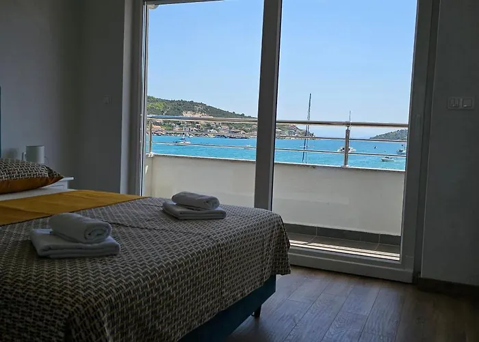 Beachfront Beauty *