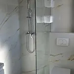Apartament Beachfront Beauty *