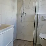 Beachfront Beauty Apartament *