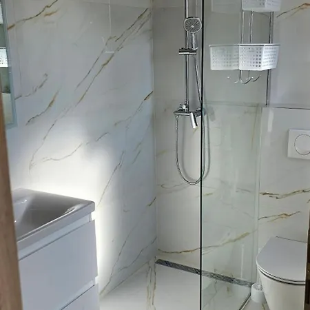 아파트 Beachfront Beauty Vinišće