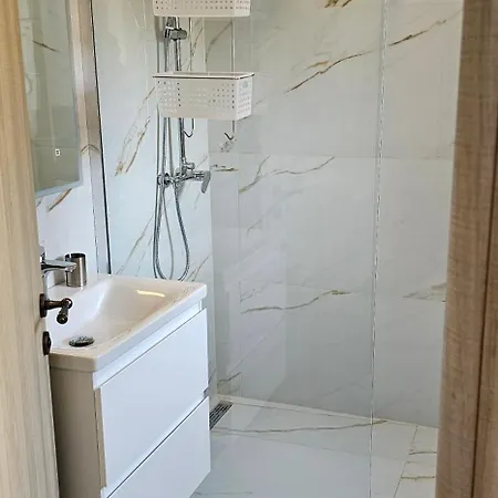 Beachfront Beauty Apartment
