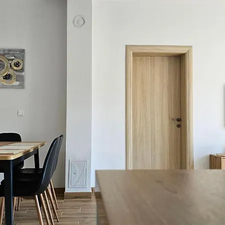 Beachfront Beauty 아파트