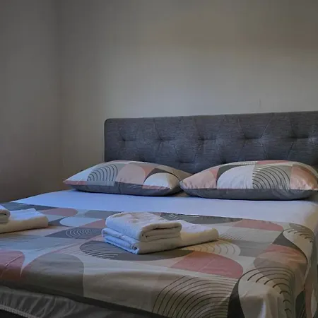 Apartment Beachfront Beauty