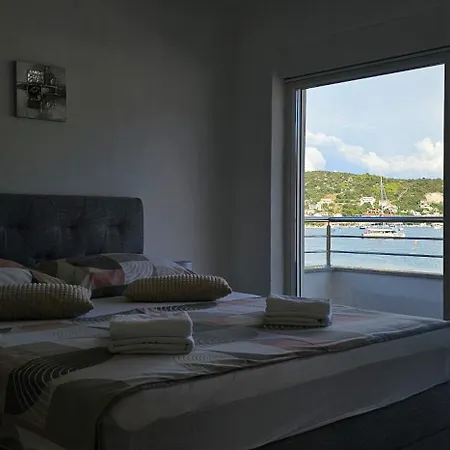 Beachfront Beauty *