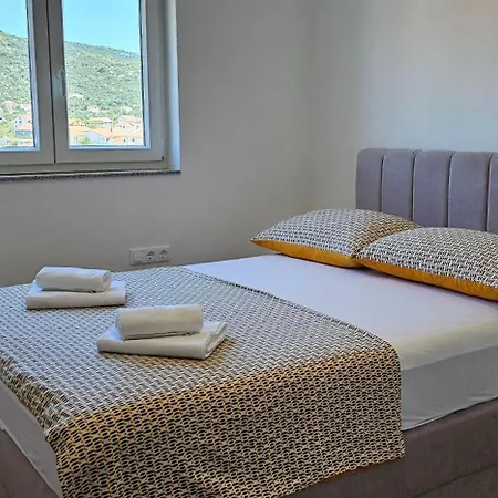 아파트 Beachfront Beauty Vinišće