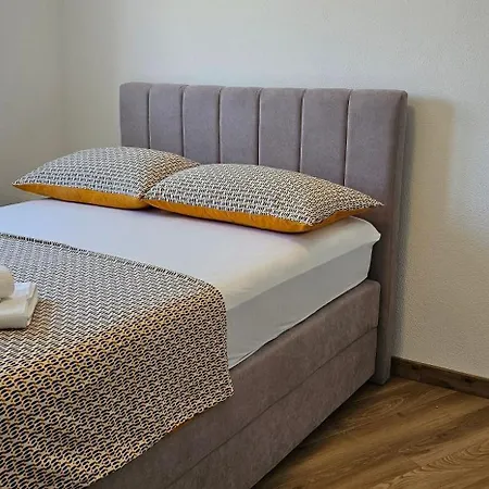 Beachfront Beauty * Vinišće